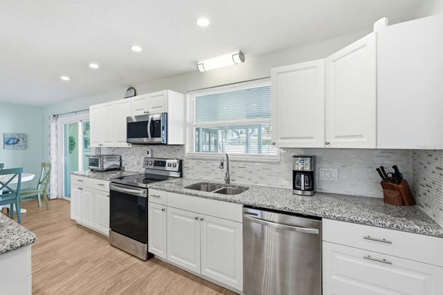 341 PLAZA BOULEVARD, Daytona Beach, FL 32118