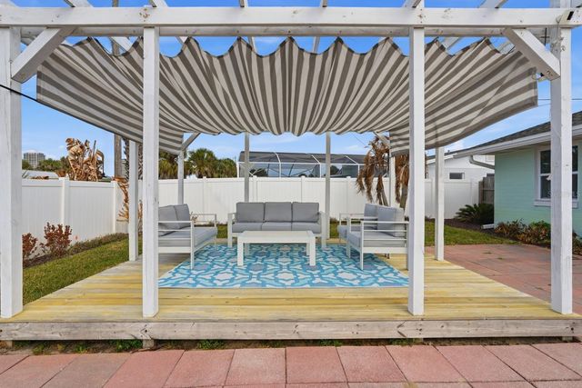 341 PLAZA BOULEVARD, Daytona Beach, FL 32118