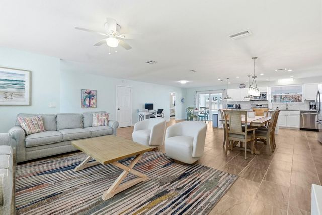 341 PLAZA BOULEVARD, Daytona Beach, FL 32118