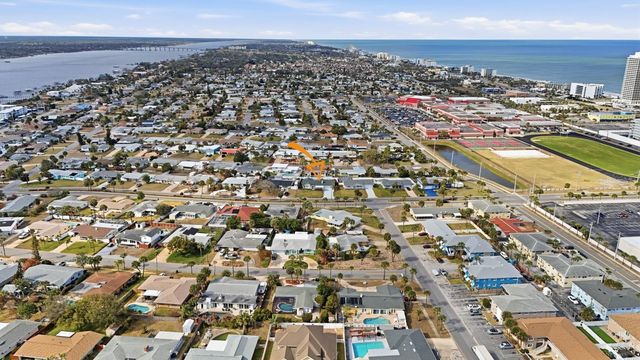 341 PLAZA BOULEVARD, Daytona Beach, FL 32118