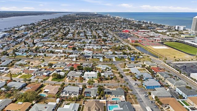 341 PLAZA BOULEVARD, Daytona Beach, FL 32118