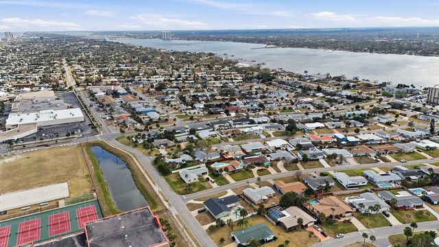 341 PLAZA BOULEVARD, Daytona Beach, FL 32118