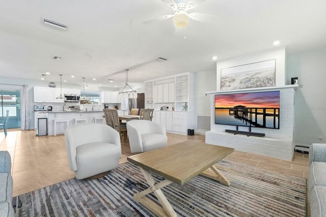 341 PLAZA BOULEVARD, Daytona Beach, FL 32118