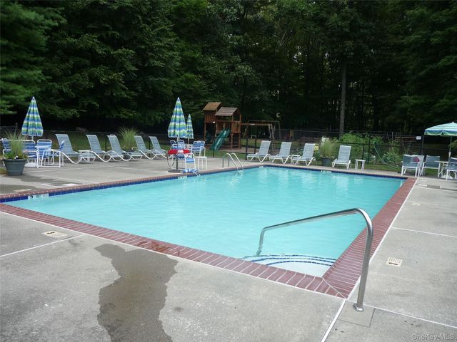 21 Croton Lake Road 20, Katonah, NY 10536