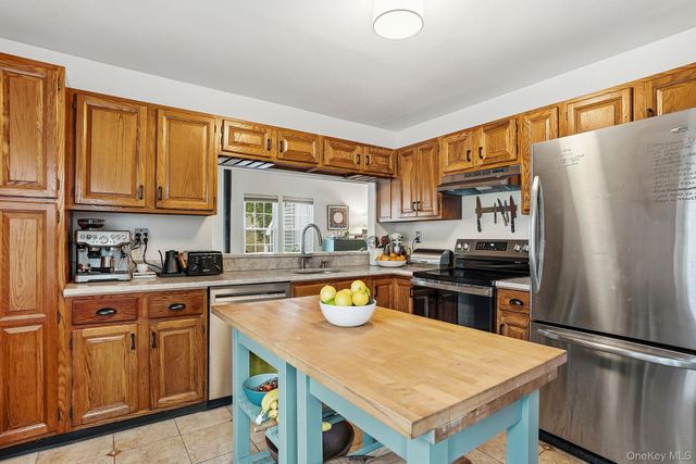 21 Croton Lake Road 20, Katonah, NY 10536