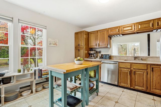 21 Croton Lake Road 20, Katonah, NY 10536