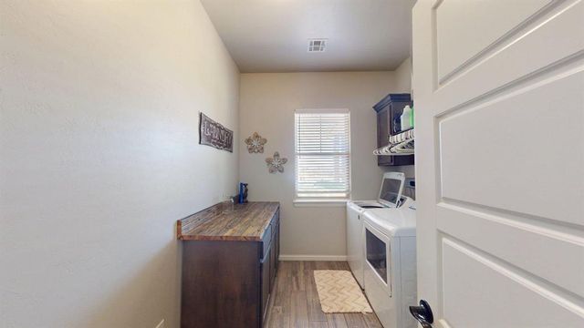 12733 SW 26th Street, Yukon, OK 73099