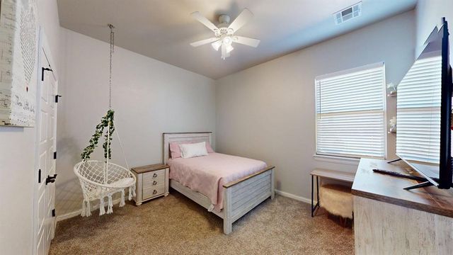 12733 SW 26th Street, Yukon, OK 73099