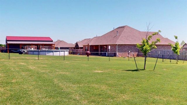 12733 SW 26th Street, Yukon, OK 73099