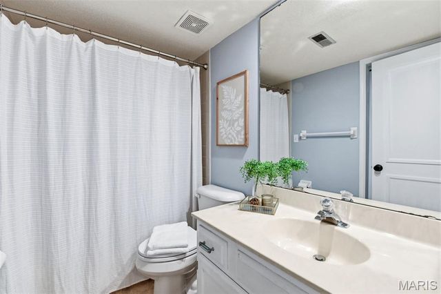 2012 Trailcrest Lane 3, St Louis, MO 63122
