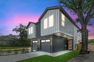 3521 S Harwood Street, Dallas, TX 75215