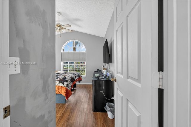 1971 Oak Berry Circle, Wellington, FL 33414