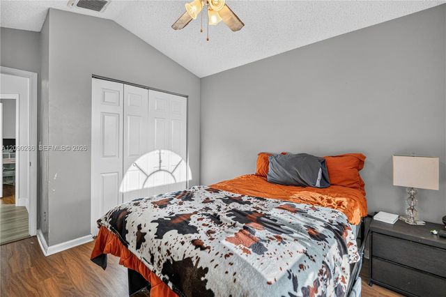 1971 Oak Berry Circle, Wellington, FL 33414