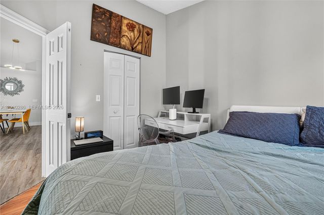 1971 Oak Berry Circle, Wellington, FL 33414