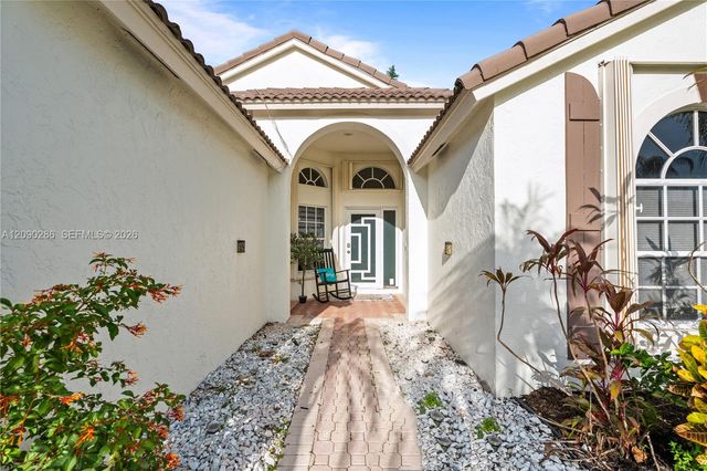 1971 Oak Berry Circle, Wellington, FL 33414