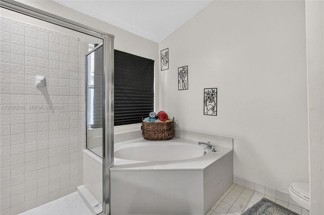 1971 Oak Berry Circle, Wellington, FL 33414