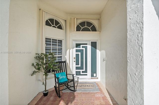 1971 Oak Berry Circle, Wellington, FL 33414