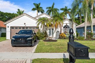 1971 Oak Berry Circle, Wellington, FL 33414