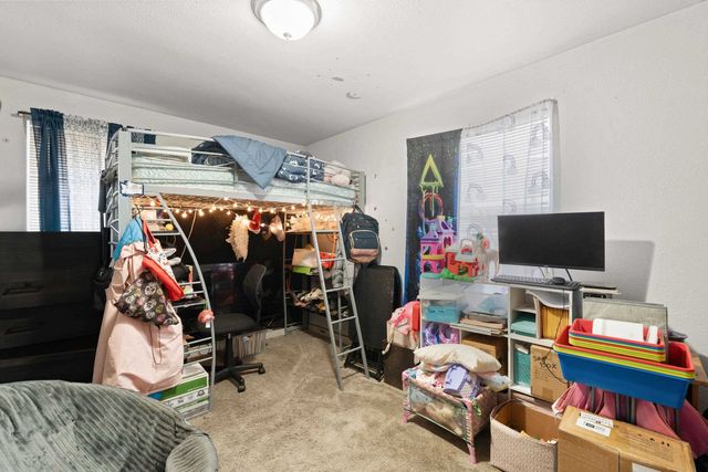 2214 E Rockwell Ave, Spokane, WA 99207