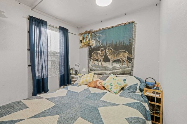 2214 E Rockwell Ave, Spokane, WA 99207