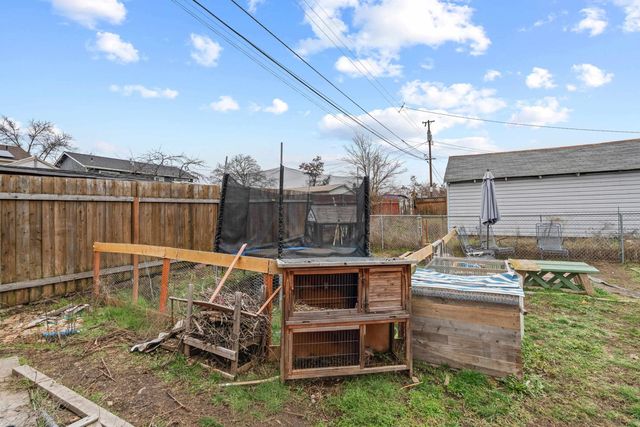 2214 E Rockwell Ave, Spokane, WA 99207