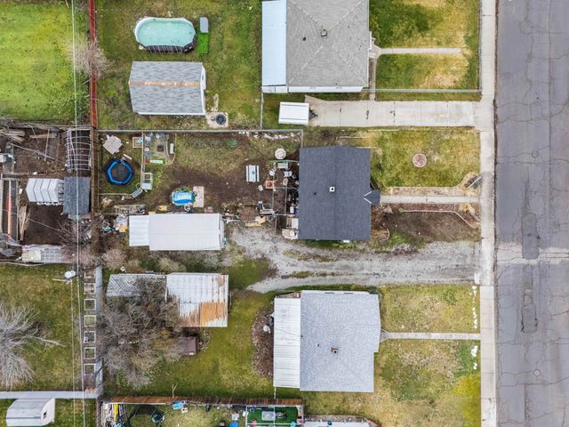 2214 E Rockwell Ave, Spokane, WA 99207