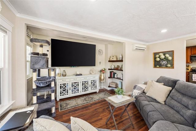 903 N 1st, Alhambra, CA 91801
