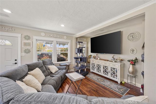 903 N 1st, Alhambra, CA 91801