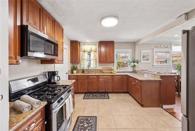 903 N 1st, Alhambra, CA 91801