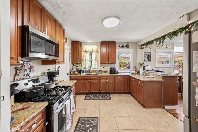 903 N 1st, Alhambra, CA 91801