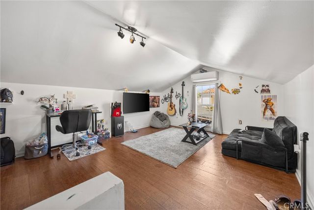 903 N 1st, Alhambra, CA 91801