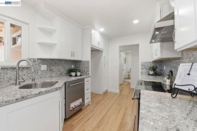 35939 Ashton Pl, Fremont, CA 94536