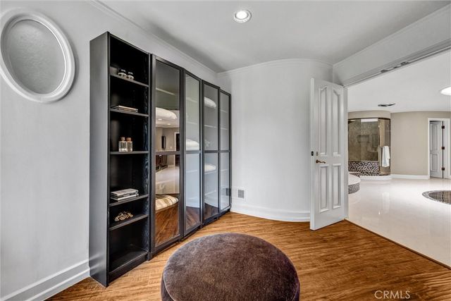 81 Royal Saint George Road, Newport Beach, CA 92660