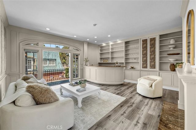 81 Royal Saint George Road, Newport Beach, CA 92660