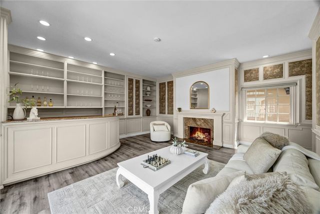 81 Royal Saint George Road, Newport Beach, CA 92660