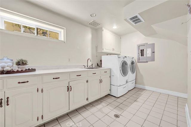 81 Royal Saint George Road, Newport Beach, CA 92660