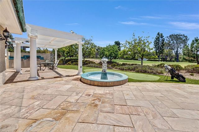 81 Royal Saint George Road, Newport Beach, CA 92660
