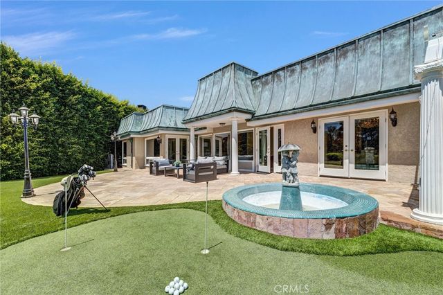 81 Royal Saint George Road, Newport Beach, CA 92660