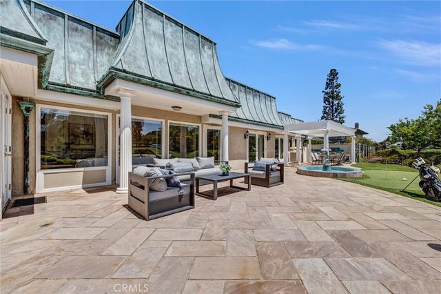 81 Royal Saint George Road, Newport Beach, CA 92660