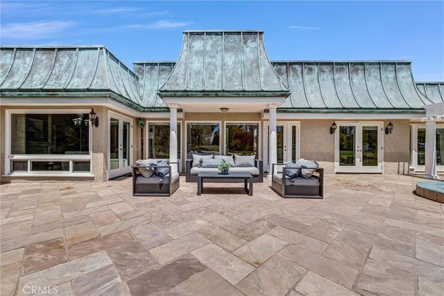 81 Royal Saint George Road, Newport Beach, CA 92660