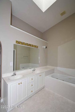 1122 Turtle Creek Road H, Greenville, NC 27858