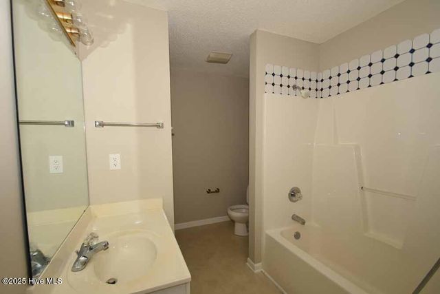 1122 Turtle Creek Road H, Greenville, NC 27858