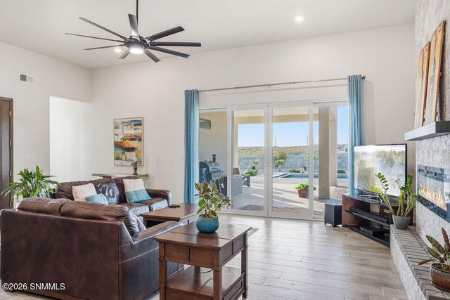 2243 Guamis Road, Las Cruces, NM 88012
