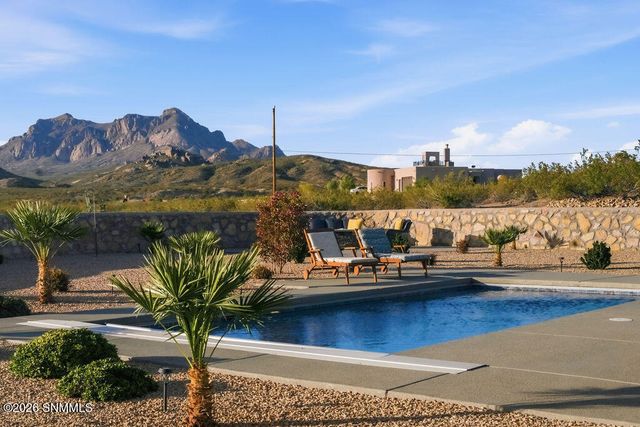 2243 Guamis Road, Las Cruces, NM 88012