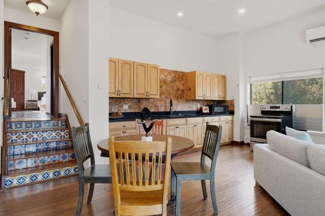 20 Canon Del Agua, Placitas, NM 87043
