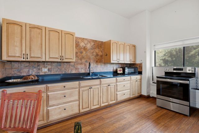 20 Canon Del Agua, Placitas, NM 87043