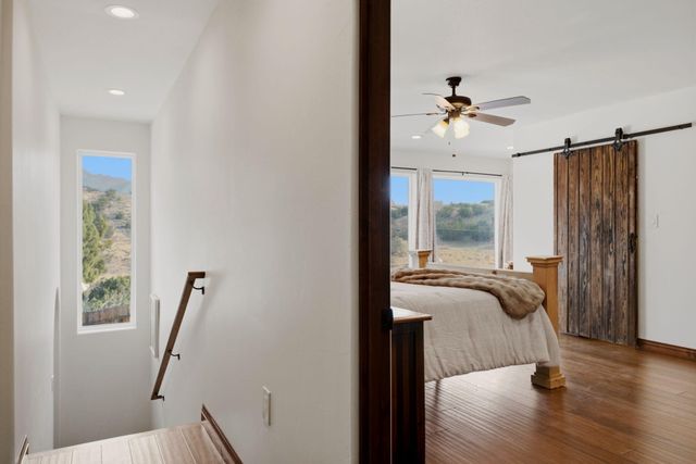 20 Canon Del Agua, Placitas, NM 87043