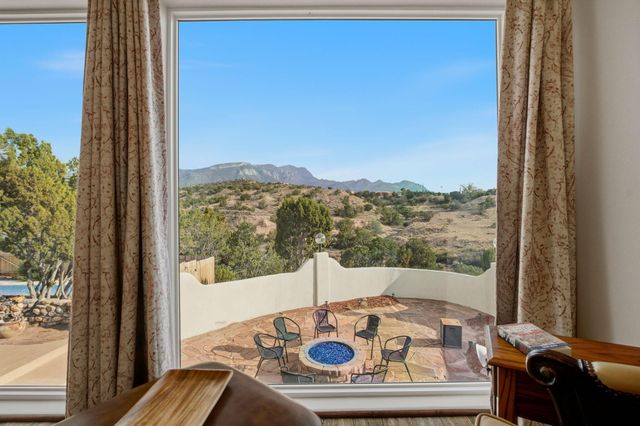 20 Canon Del Agua, Placitas, NM 87043
