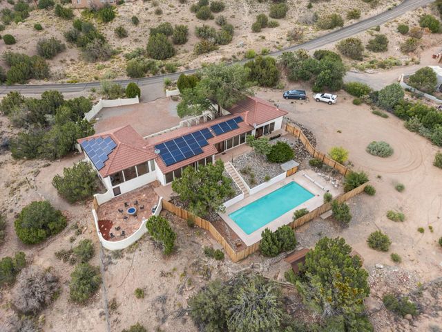 20 Canon Del Agua, Placitas, NM 87043