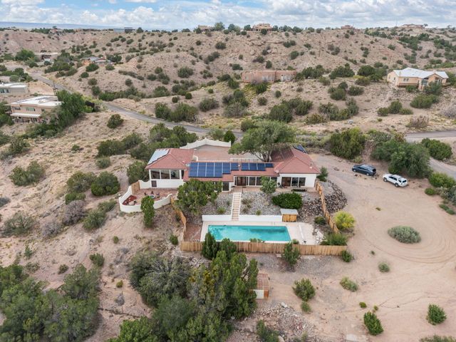20 Canon Del Agua, Placitas, NM 87043